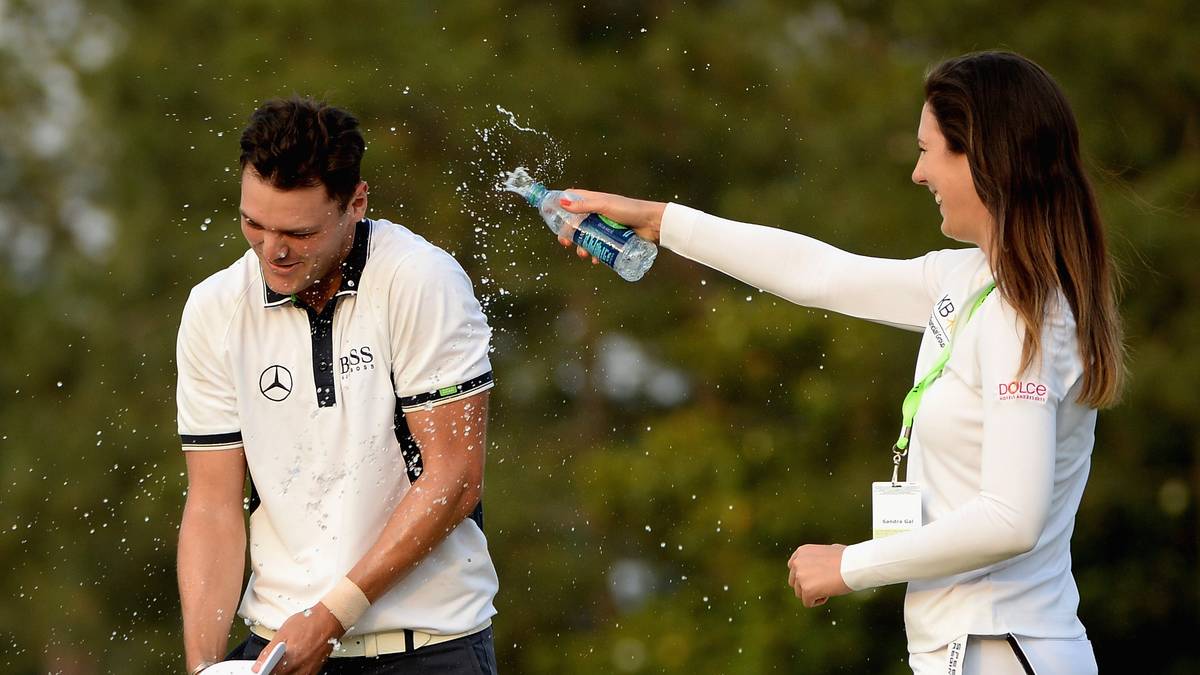 Golf ist ihre Leidenschaft. Als Martin Kaymer 2014 die  US-Open gewinnt, gratuliert sie noch auf dem Grün und bespritzt ihren Landsmann mit Wasser