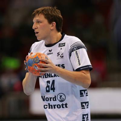 Die SG Flensburg-Handewitt hat den dänischen Handball-Nationalspieler Lasse Möller langfristig gebunden.
