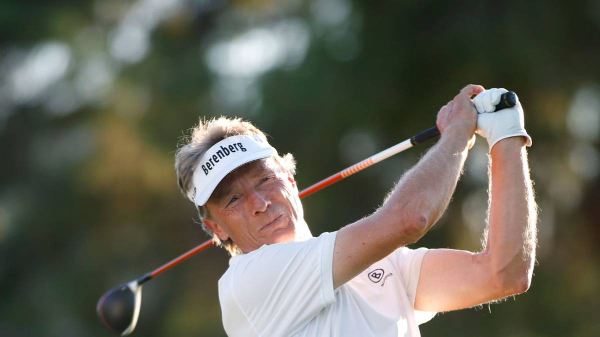 PLATZ 14 - BERNHARD LANGER: Obwohl Langer lediglich zwei Majorsiege feiern konnte, macht ihn seine einzigartige Rolle als erster wirklich prominenter Golfer in Deutschland zu einem der Größten des Golfsports. Nach seinem Überraschungssieg 1985 bei den Masters nahm seine Karriere Fahrt auf und bescherte ihm zahlreiche Turniersiege