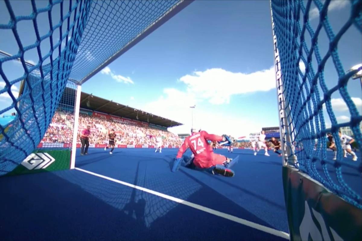 Der Deutsche Torhüter Jean Danneberg bringt bei der Hockey-EM das Team der Niederlande mit seinen Paraden immer wieder zur Verzweiflung.