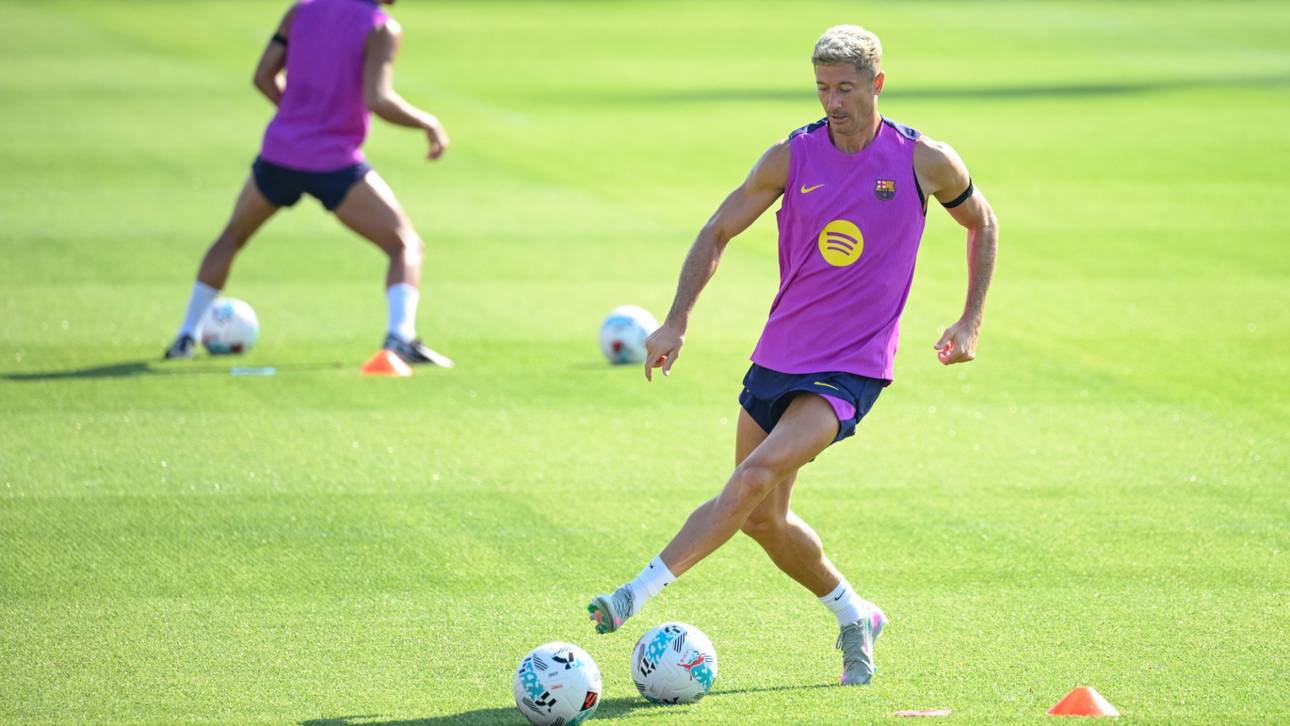 Barca-Stürmer Lewandowski für Saisonstart fraglich