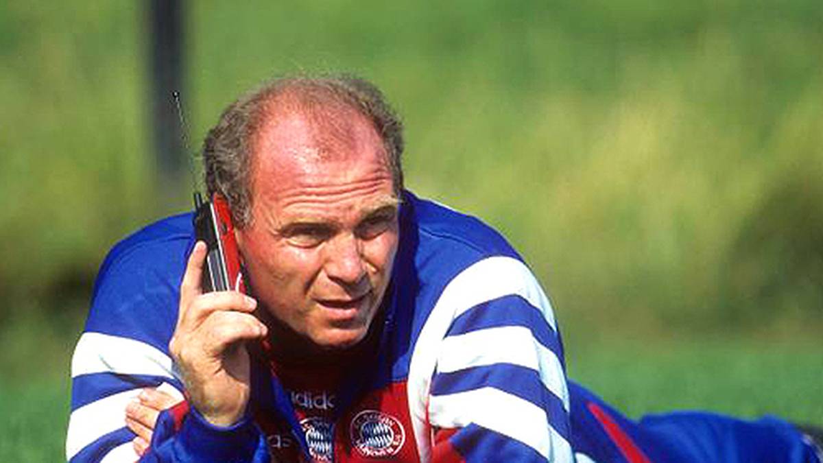 "Ein Uli Hoeneß lässt den FC Bayern nie im Stich. Und wenn irgendein Problem entsteht, würde ich zur Not hier sogar ein halbes Jahr den Platzwart machen." 