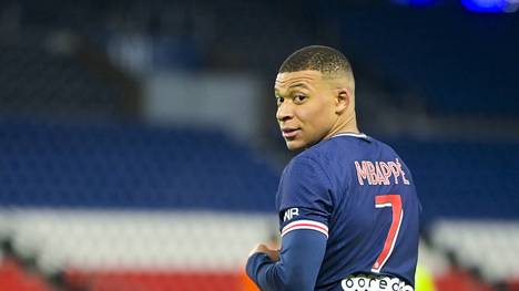 Superstar Kylian Mbappé hat wohl eine Entscheidung über seine Zukunft getroffen. Das berichtet die spanische Zeitung „Sport“. Laut dem Blatt wird er seinen bis 2022 laufenden Vertrag bei PSG erfüllen. 