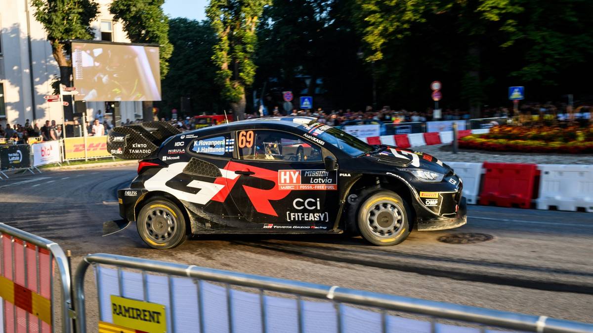 Rallye-Dominator lässt Muskeln spielen