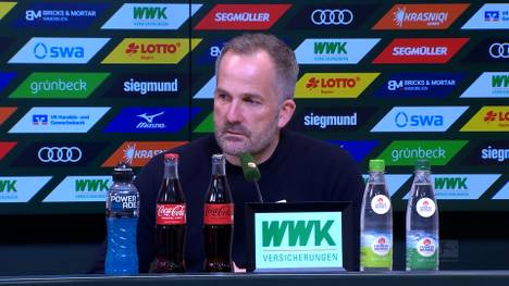 Nach einer 2:0-Führung muss sich der FC Augsburg am Ende mit einem 2:2 gegen Hoffenheim zufriedengeben. Trainer Manuel Baum zeigt sich nach dem Spiel enttäuscht über den verschenkten Sieg.