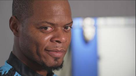 Rashad Sweeting ist der erste WM Teilnehmer aus den Bahamas. Früher wurde er belächelt, doch jetzt stehen alle hinter ihm. Er erzählt uns wie alles anfing. 