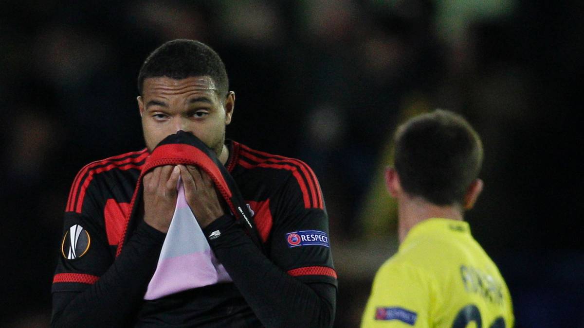 JONATHAN TAH: Kann einem fast leid tun angesichts seiner wackligen Nebenleute. Nicht nur aufgrund seiner Statur häufig der Turm in der Schlacht. Gegen die gewieften Spanier allerdings oft allein auf weiter Flur - SPORT1-Note: 4