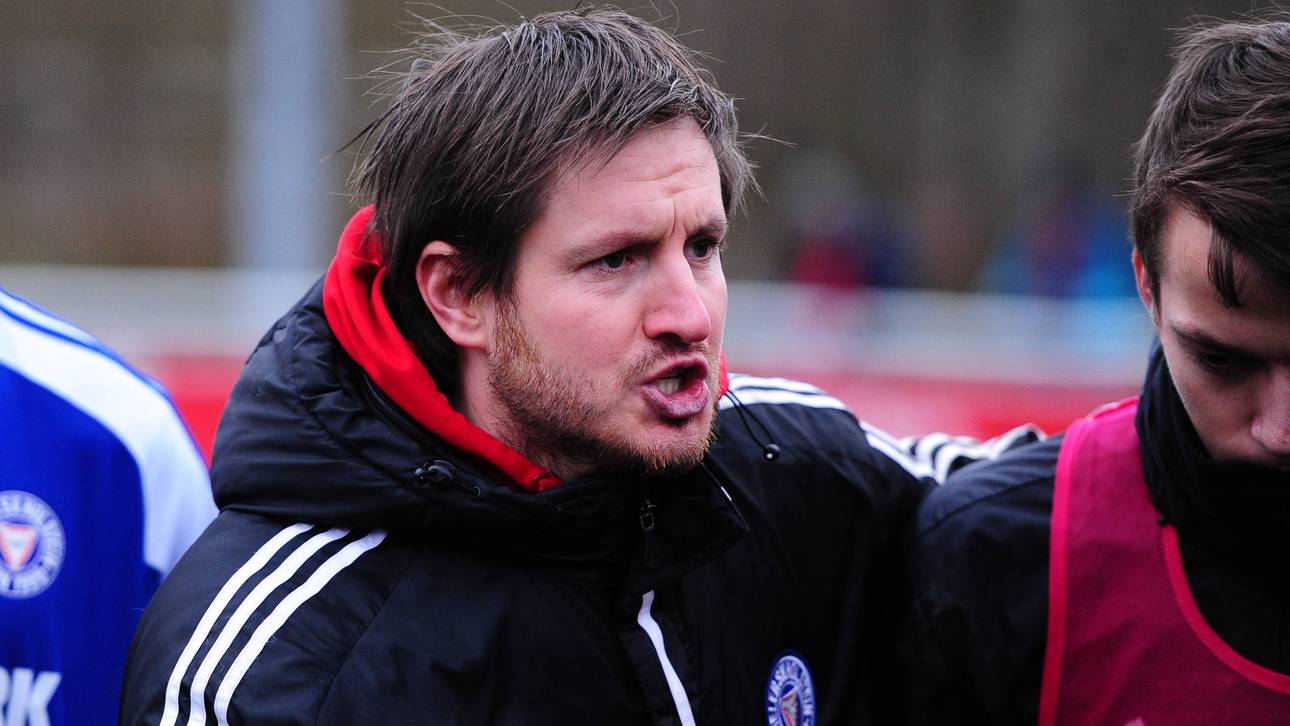 Aue bestätigt Drews als Trainer