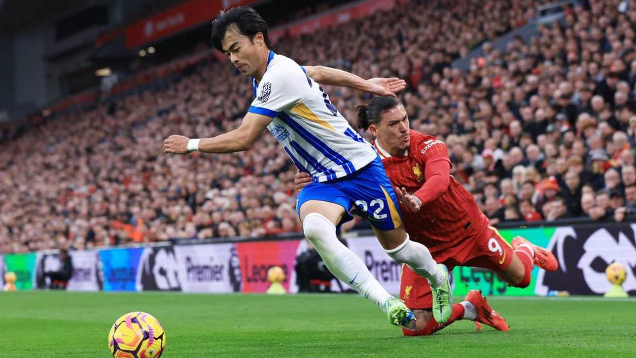 Kaoru Mitoma zeigte im Duell mit dem FC Liverpool sein ganzes Können