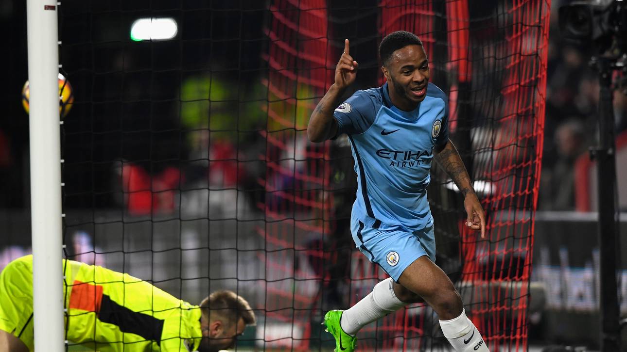 Sterling-Show führt City auf Platz 2