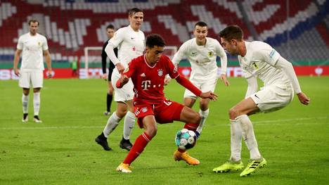 Im Pokal gegen Düren überzeugte Jamal Musiala. Trainer Hansi Flick schwärmt vom 17-Jährigen.