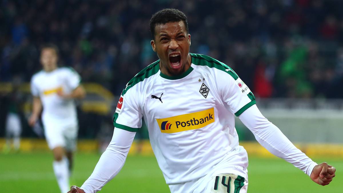 PLATZ 7 - BORUSSIA MÖNCHENGLADBACH: Ebenfalls erst vor dieser Saison machte die Borussia ihren aktuellen Rekorddeal fix. Alassane Plea kam von OGC Nizza und kostete 23 Millionen Euro Ablöse. In der Hinrunde trumpfte er mit neun Toren in 17 Bundesliga-Spielen auf