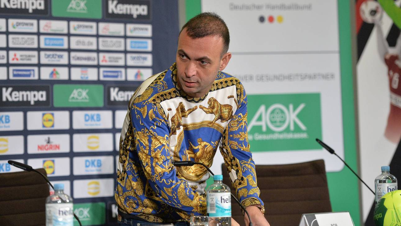 Hanning im Versace-Pulli