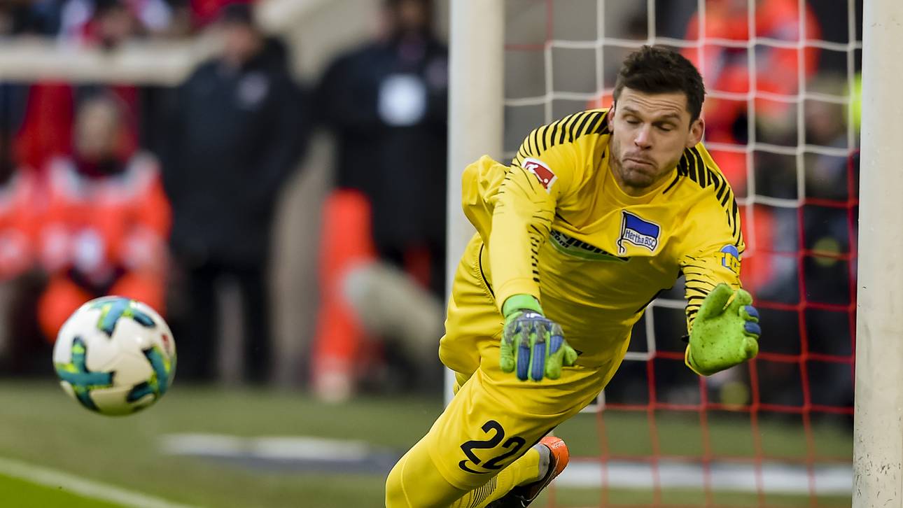 Hertha verlängert mit Jarstein