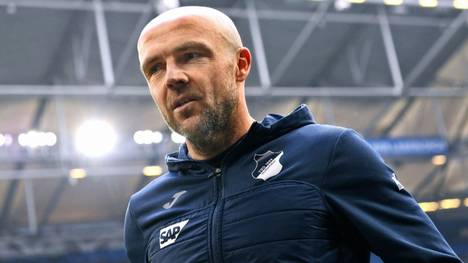 Der FC Barcelona hat die künftigen Assistenten des neuen Cheftrainers Ronald Koeman bekanntgegeben. 