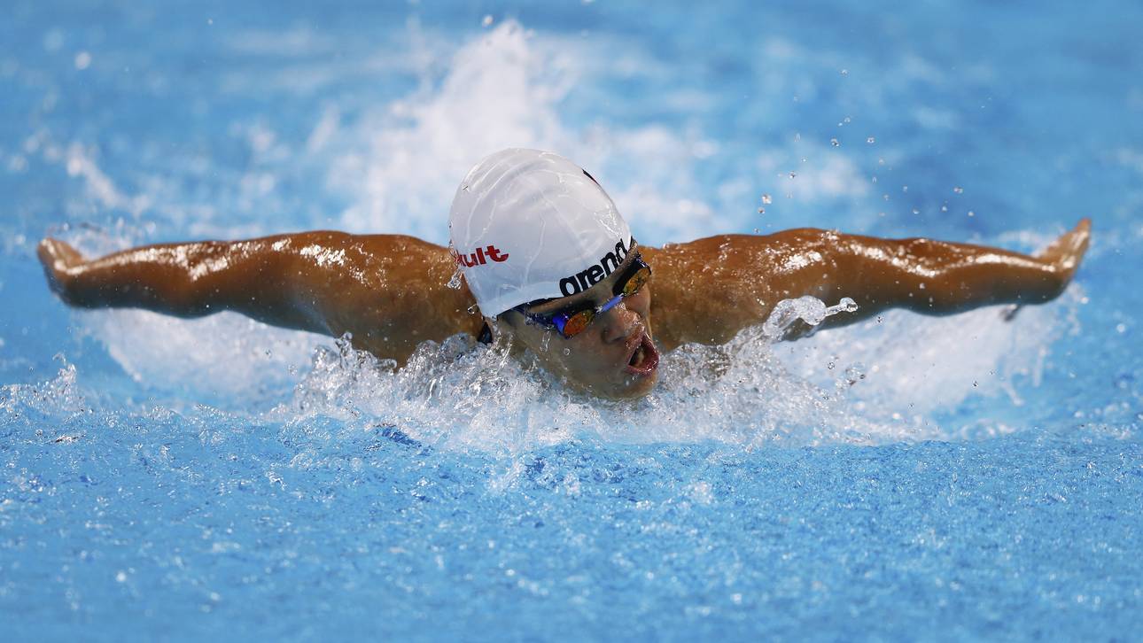Hentke schwimmt Rekordzeit