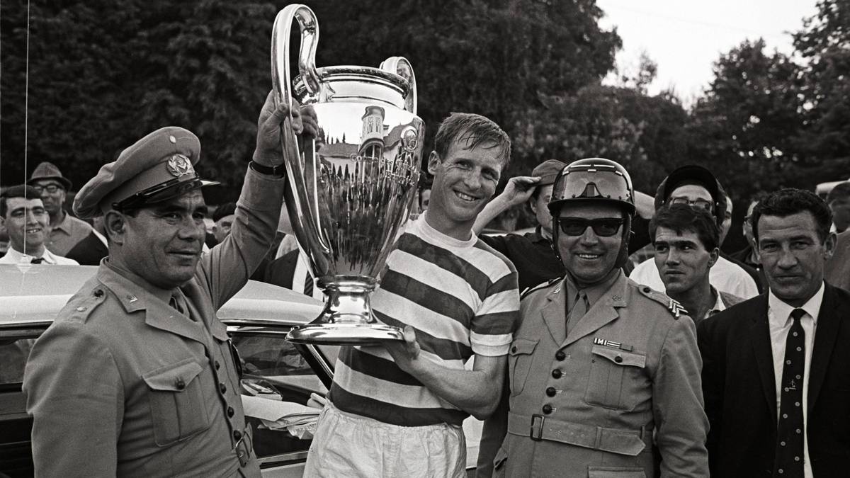 CELTIC GLASGOW 1967: Die erste Mannschaft, der das Triple gelang, waren die "Lisbon Lions". DIeser Spitzname wurde den Celtic-Spielern gegeben, nachdem sie im Finale des Landesmeisterpokals in Lissabon Inter Mailand mit 2:1 besiegten 