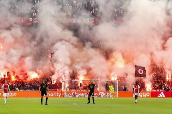 Gefängnisstrafe wegen Pyro-Wahnsinn! Ajax-Fans verhaftet!