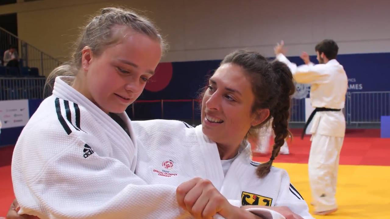 „Auf 'ne Coke“ mit Marina Müller bei den Special Olympics World Games in Berlin