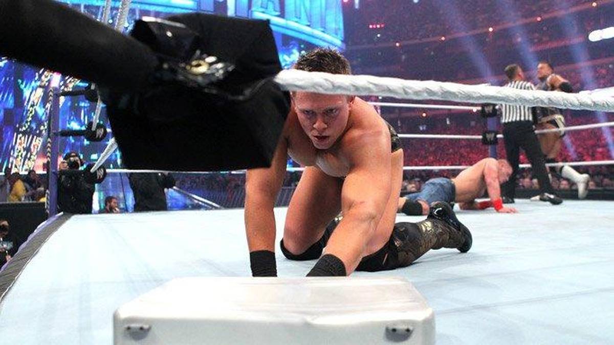 WRESTLEMANIA XXVII: THE MIZ besiegt JOHN CENA. Auf dem Höhepunkt seiner WWE-Karriere stieg der frühere Reality-Star The Miz (Mike Mizanin) 2010 zum Champion auf - und verteidigte den Gürtel 2011 mit unfairen Mitteln gegen Superstar John Cena