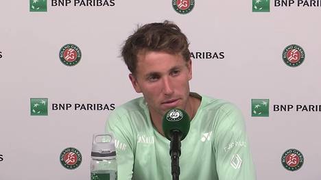 Nach dem überraschenden Aus von Casper Ruud in der 2. Runde der French Open kritisierte der Norweger das System der ATP. Dieses würde die Spieler zwingen, verletzt oder krank an Turnieren teilzunehmen.