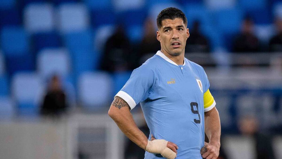 Luis Suarez (Uruguay): Der Angreifer hat schon viele spektakuläre WM-Geschichten geschrieben. Zuletzt schoss der Ex-Barca-Stürmer in seiner Heimat Nacional Montevideo zur Meisterschaft.