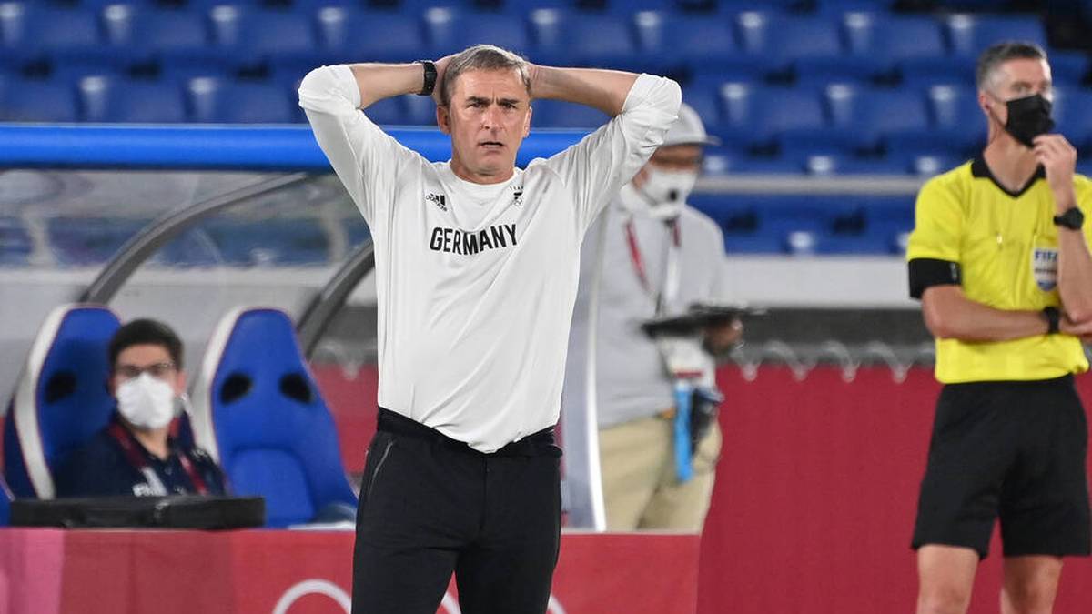 Frust bei der deutschen Fußball-Auswahl. Für das Team von Trainer Stefan Kuntz ist schon nach der Vorrunde Schluss
