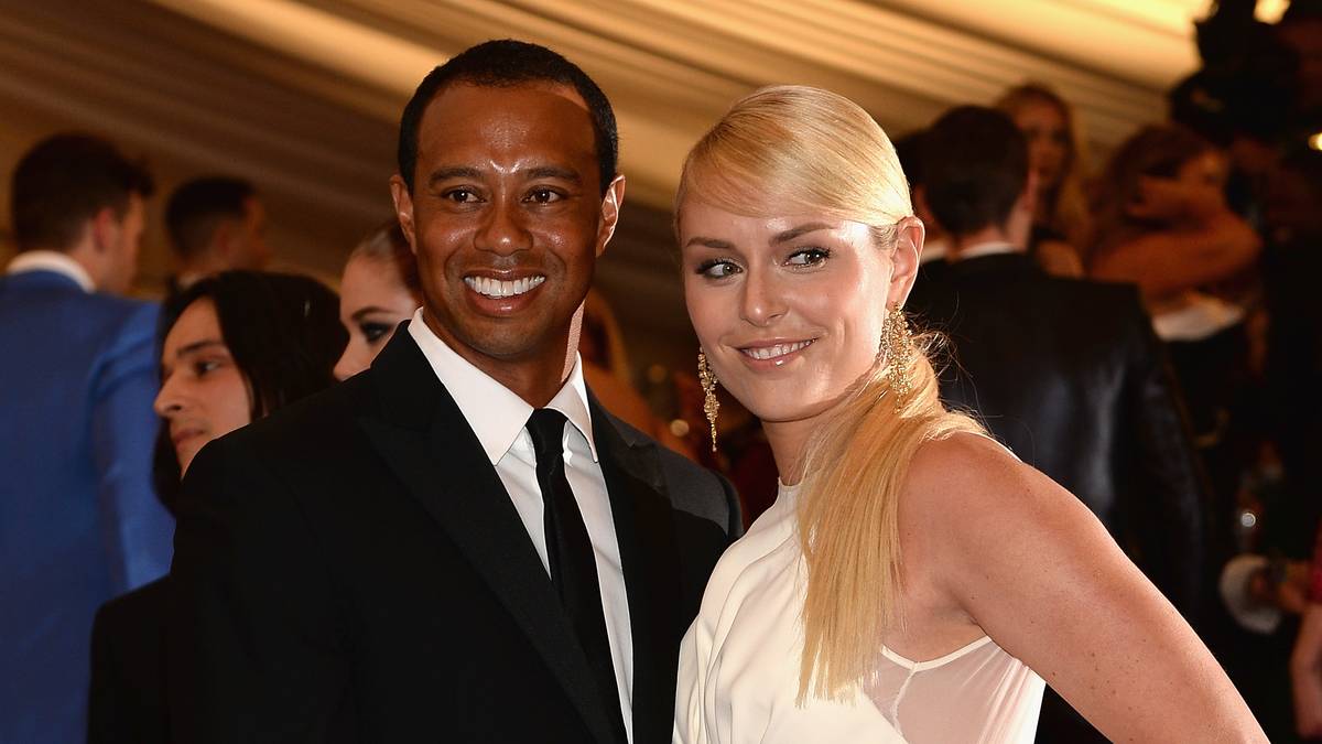 Schon kurz vor der Scheidung von ihrem Ex-Mann entstehen Gerüchte, Vonn habe eine Affäre mit Tiger Woods. Und die Gerüchte bewahrheiten sich: Die Speed-Queen verkündet im März 2013, dass sie bereits seit mehreren Monaten mit dem Golf-Star liiert ist