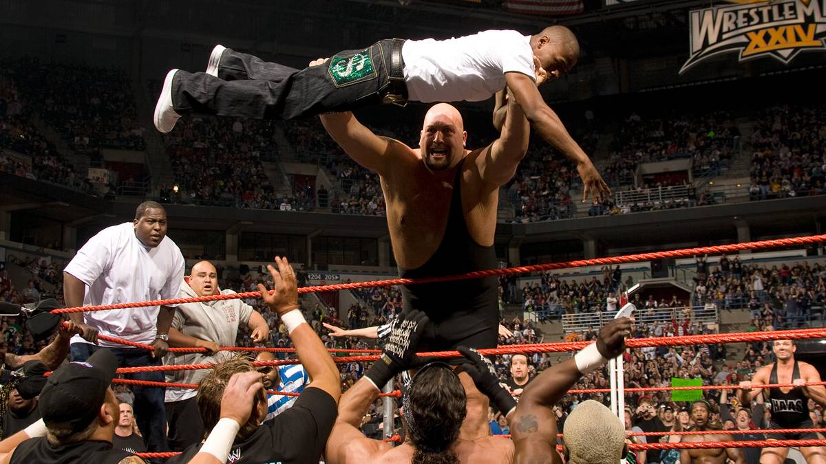 10. MÄRZ 2008 - Box-Superstar Floyd "Money" Mayweather gibt sich die Ehre bei WWE und legt sich mit dem Super-Schwergewicht The Big Show an. Big Show wirft ihn im hohen Bogen auf seine mitgebrachten Kumpels - es folgt ein Match bei WrestleMania, das Mayweather unfair gewinnt