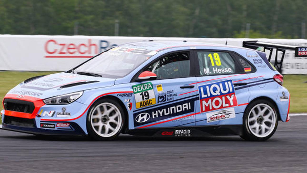 Hyundai-Pilot Hesse feiert ersten Sieg