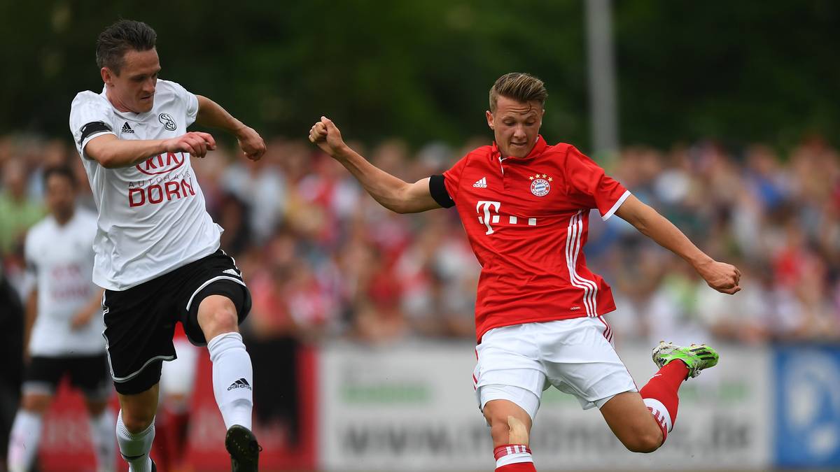 Der Rechtsaußen traf im Testspiel gegen Landshut und hinterließ einen sehr ordentlichen Eindruck. Hat außerdem bereits elf Regionalliga-Einsätze auf dem Konto, gilt aber nicht als Kandidat für das erste Team