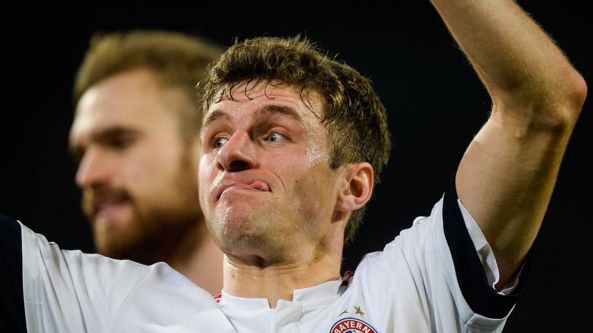 Thomas Müller haben im Kampf um die Torjägerkanone zwar Nachholbedarf gegenüber Aubameyang. In der Bundesliga-Tabelle aber enteilen die Münchner dem BVB kurz vor Weihnachten wieder auf acht Punkte