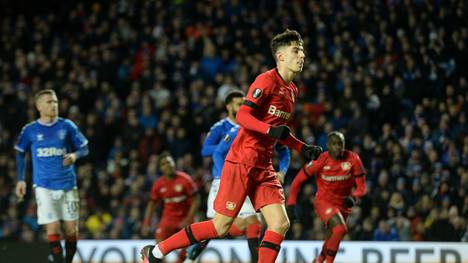 Der Poker um Kai Havertz biegt auf die Zielgerade ein. Der 21-Jährige soll Leverkusen gebeten haben, die Verhandlungen nicht in die Länge zu ziehen - und auch der FC Chelsea dürfte angesichts des Saisonstarts in England am 12. September an einer schnellen Einigung gelegen sein.