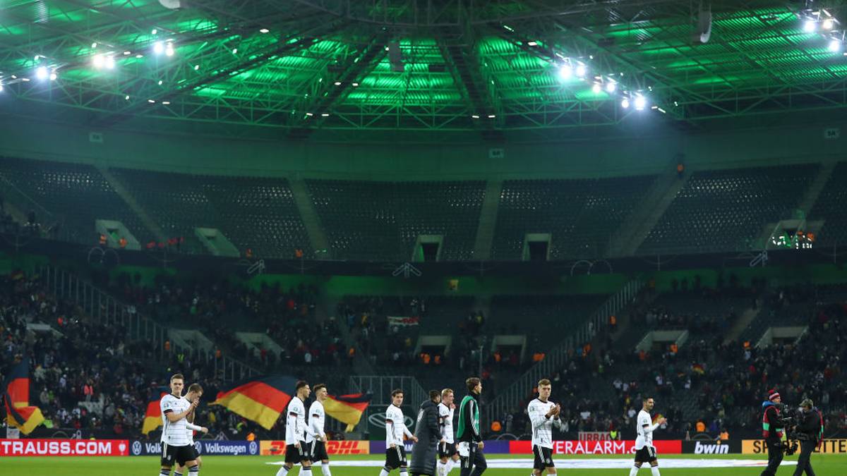 Beim abschließenden Quali-Spiel der deutschen Mannschaft in Frankfurt gegen Nordirland werden am Dienstag dafür wieder einige Plätze leer bleiben.
