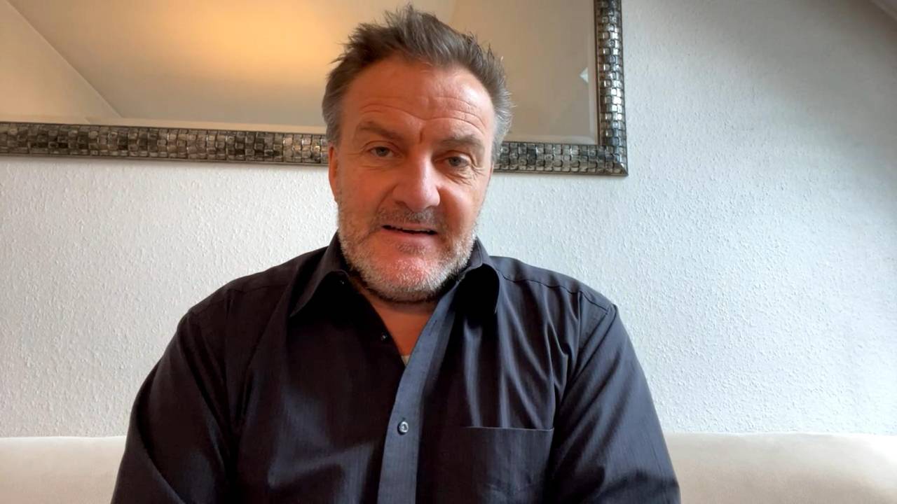 STAHLWERK Doppelpass: So eskalierte der Frankfurter Fan-Zoff mit der Polizei