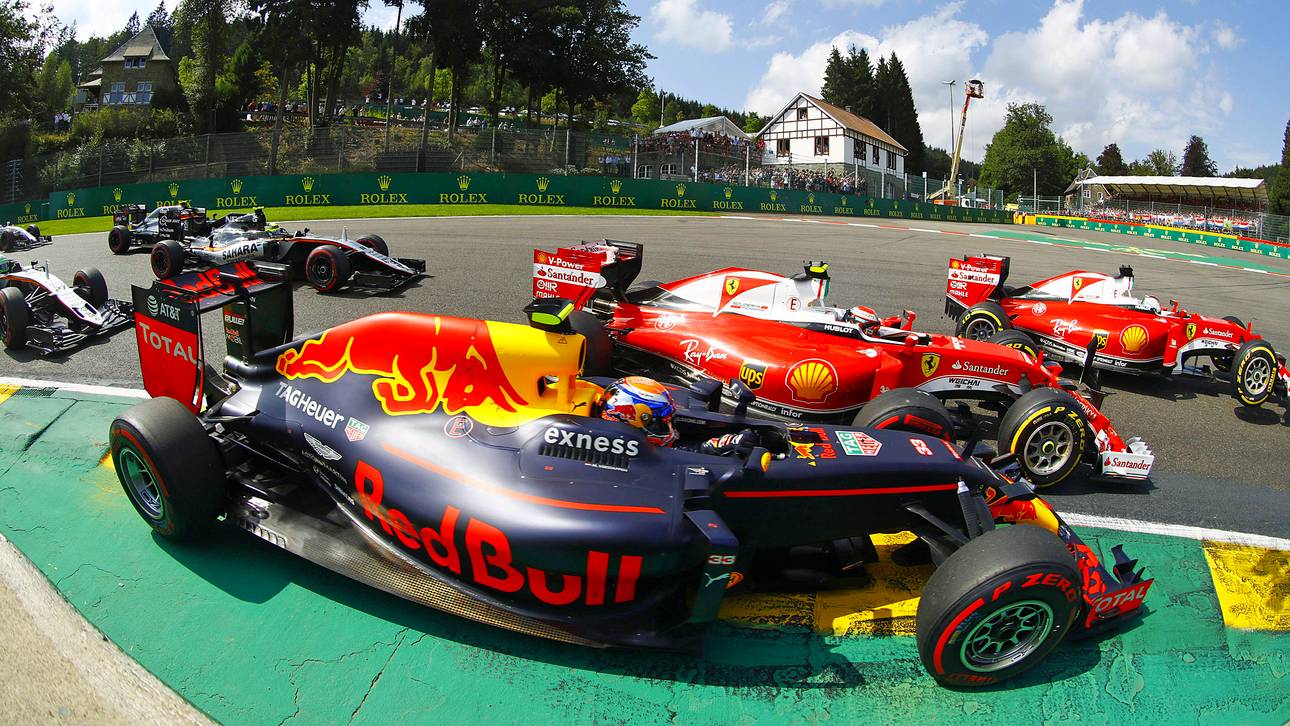 Hier kam es zur Kollision von Max Verstappen (l.), Kimi Räikkönen (m.) und Sebastian Vettel (r.)