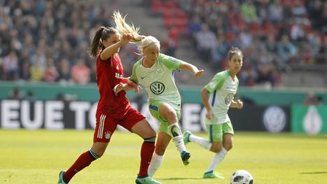 VfL Wolfsburg Women's v FC Bayern Muenchen Women's - Women's DFB Cup Final