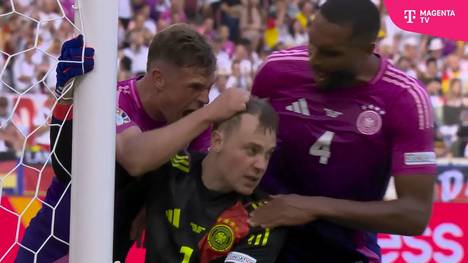Manuel Neuer sammelt Selbstvertrauen - mit dieser Mega-Parade hält der Keeper die DFB-Elf bei der UEFA EURO 2024 im Spiel. 