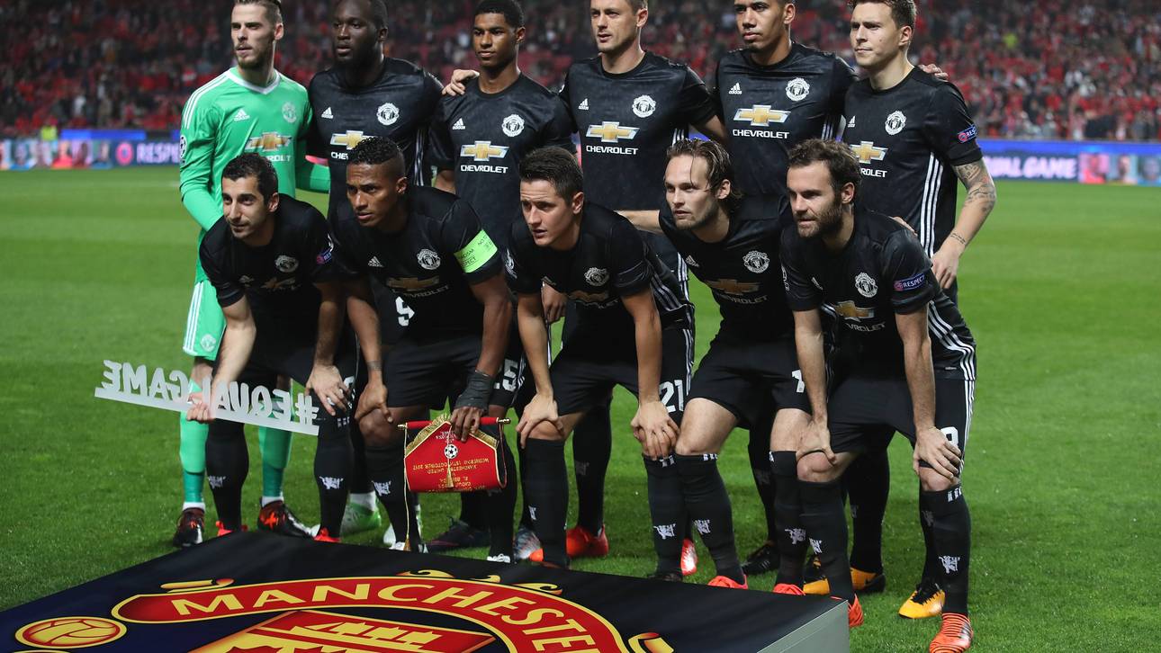 Hoppla! Foto-Panne bei Mkhitaryan