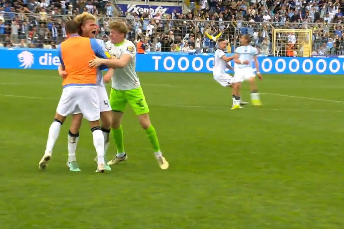 Der TSV 1860 München rettet in letzter Minute ein Remis gegen den VfB Stuttgart II. Ein Stocher-Tor lässt das Grünwalder Stadion beben.