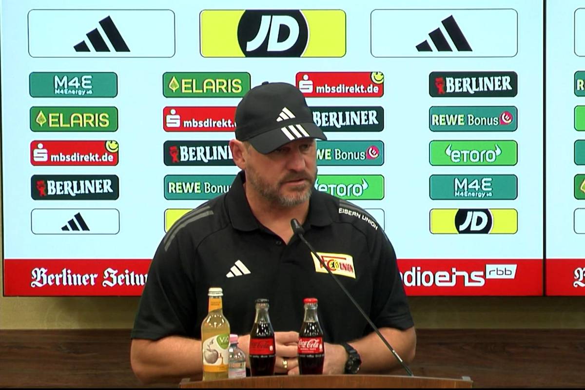 Union-Trainer Steffen Baumgart äußert sich auf der Pressekonferenz zum Feuerzeug-Eklat während des Spiels der Eisernen gegen den VfL Bochum.