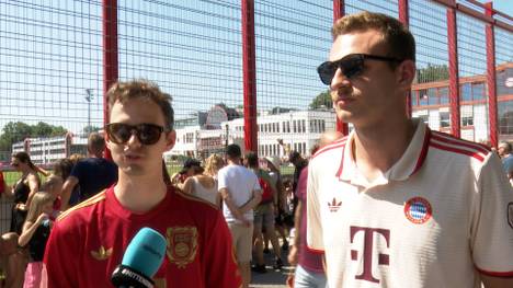 Die Fans des FC Bayern München sprechen über die Arbeit von Sportvorstand Max Eberl und Sportdirektor Christoph Freund.