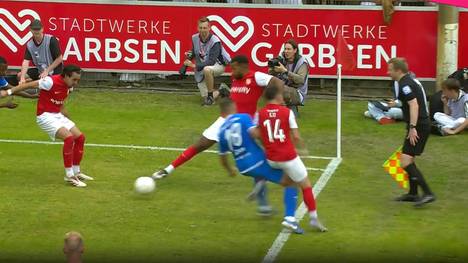Tränen, Tritte, Tore, Pannen: Dieses Drama in der Relegation zur Dritten Liga zwischen dem TSV Havelse und Lok Leipzig hat alles zu bieten.