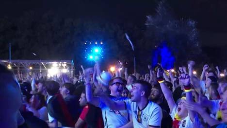 Das Sommermärchen 2024 nimmt Gestalt an. So feiern die Deutschen auf der Fanmeile den Gruppensieg!