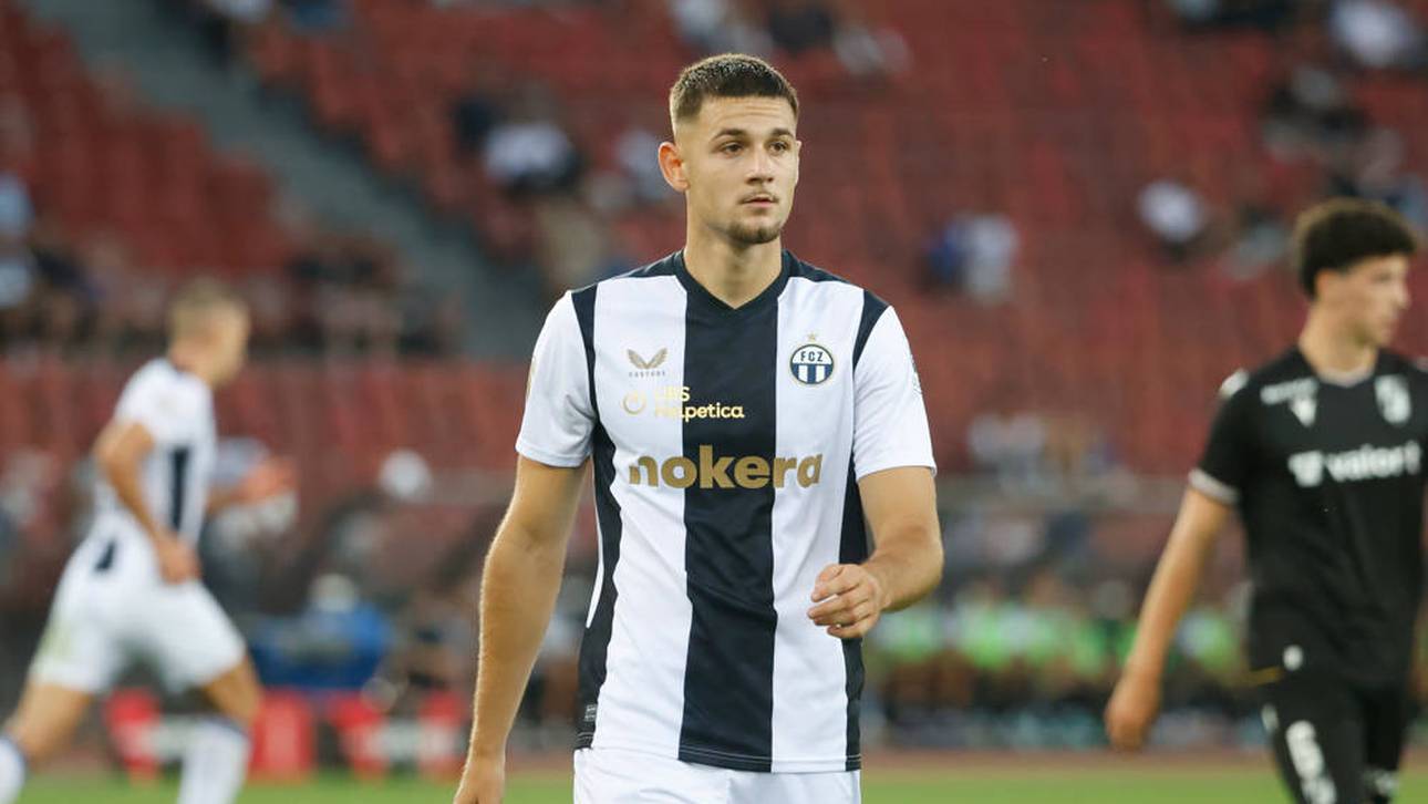 Vater sorgt für Regenschirm-Skandal