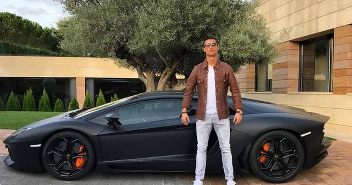 Cristiano Ronaldo von Real Madrid lasst Lamborghini abschleppen