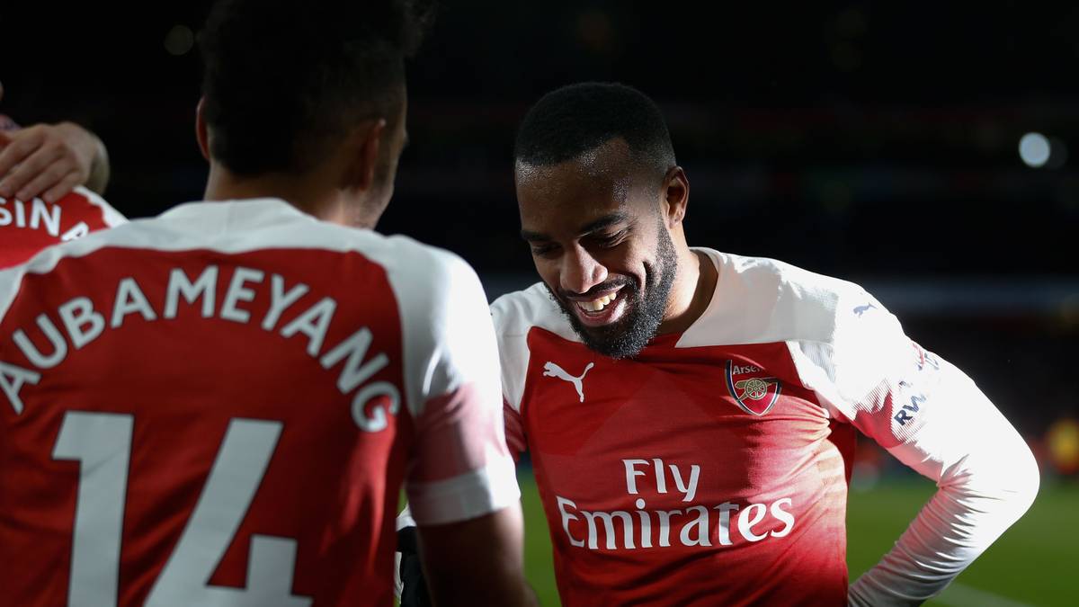 In Pierre-Emerick Aubameyang und Alexandre Lacazette verfügen die Nord-Londoner darüber hinaus über ein kongeniales Sturm-Duo, das Emery nun vermehrt auch gemeinsam auflaufen lässt. Der entscheidende Trumpf für den Gewinn der Europa League?