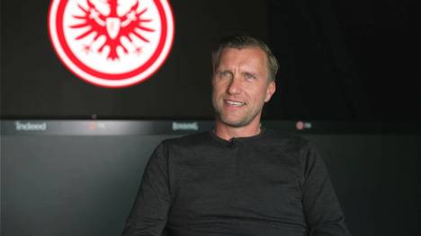 Eintracht Frankfurt hatte gegen den SC Freiburg ein Endspiel um die Champions League. Sportvorstand Markus Krösche erklärt, wie der Verein mit dem Drama umgeht und wie sich der Abgang von Omar Marmoush ausgewirkt hat. 