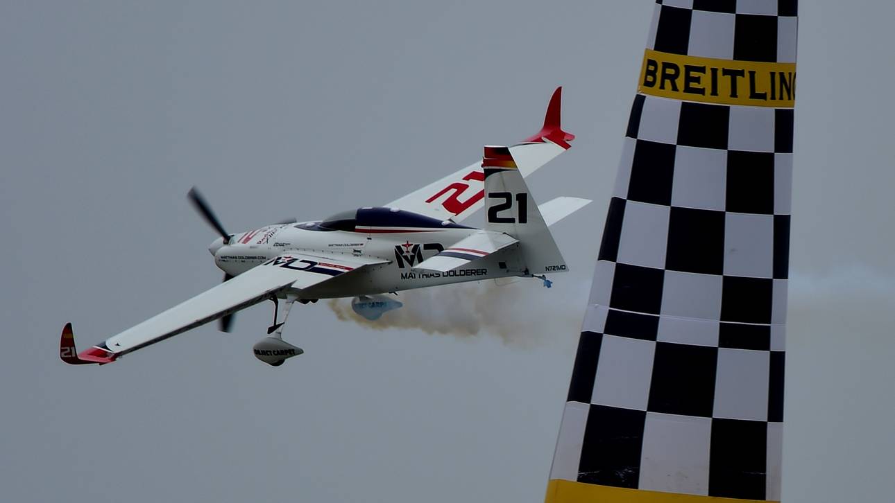 Air Race: Dolderer baut Führung aus