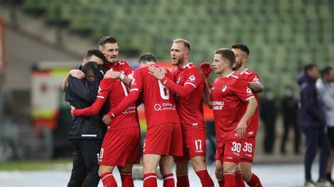 Türkgücü München bejubelt einen Treffer von Sercan Sararer
